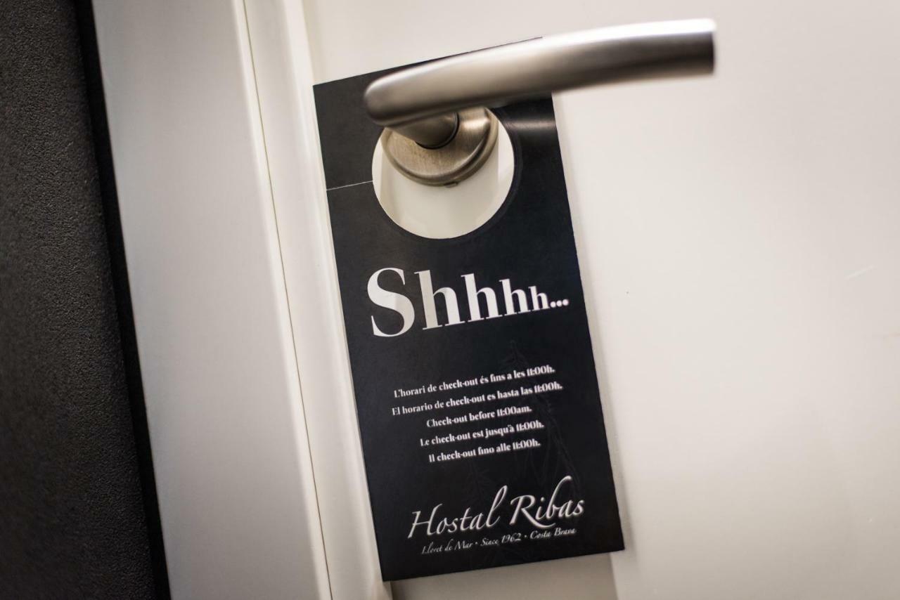 Hostal Ribas Lloret de Mar Ngoại thất bức ảnh